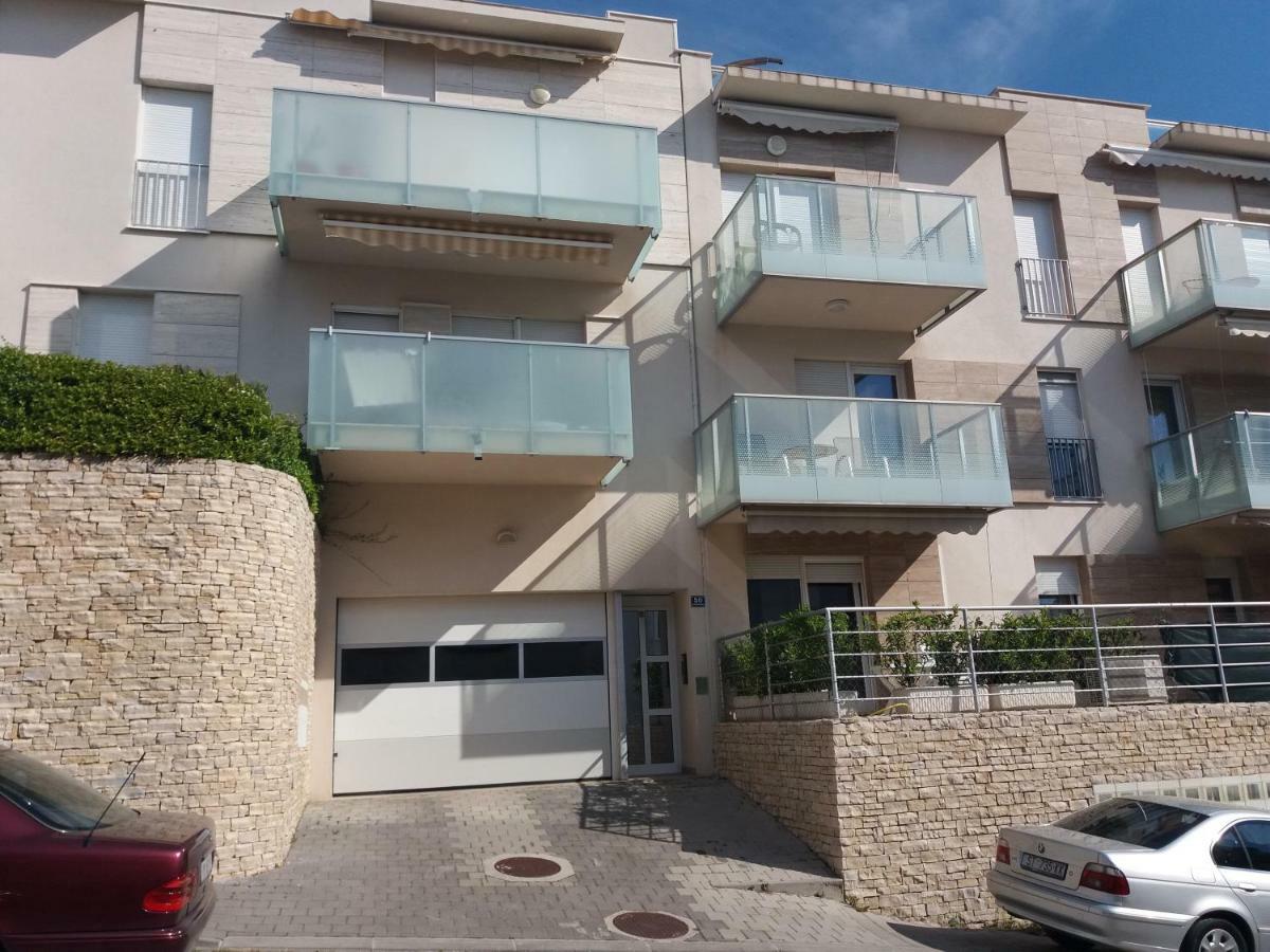 Apartment Maslina Split Exterior photo